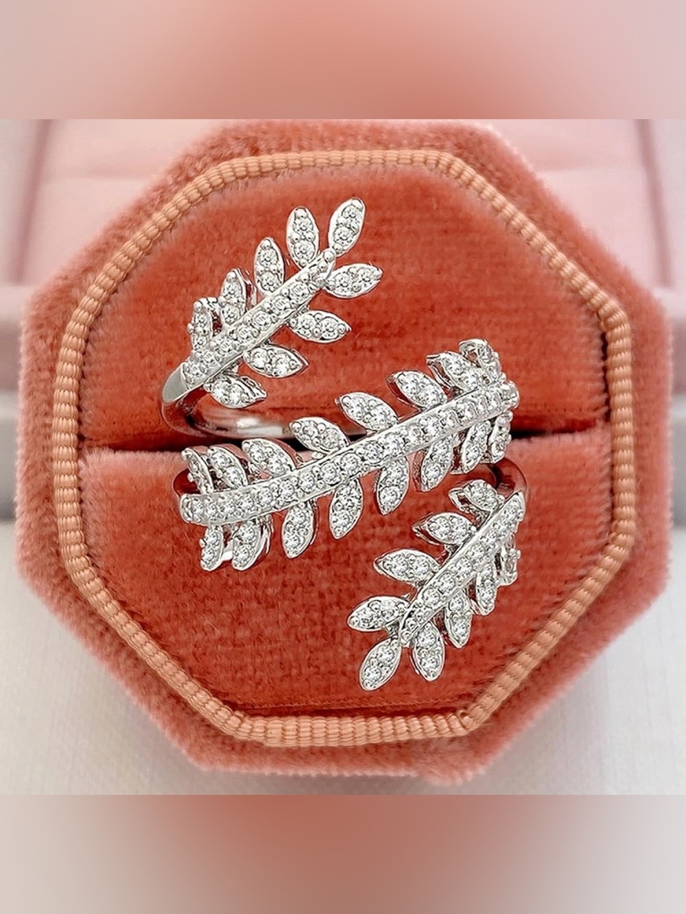 NWT Adjustable Leaf Wrap Ring~ Silver